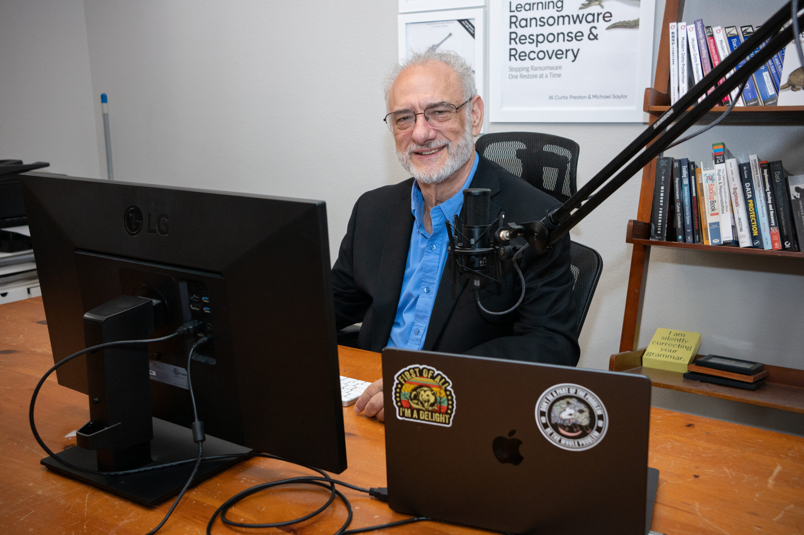W. Curtis Preston at his desk